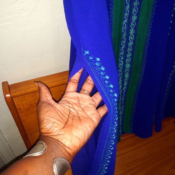 Indian dress - Picture 5 of 6